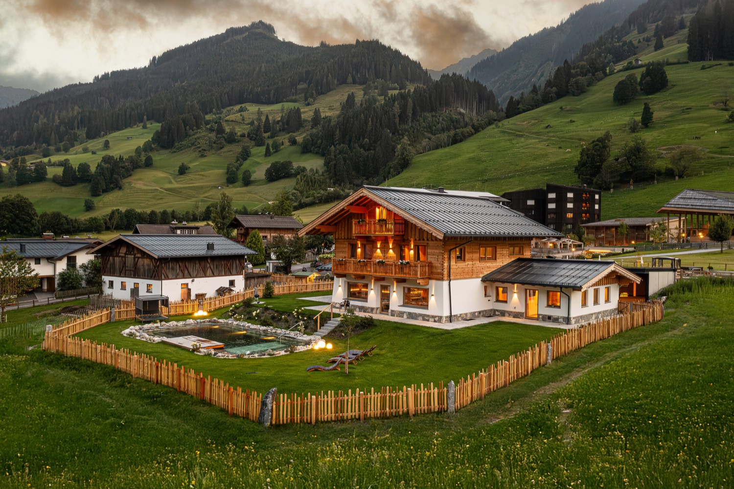 Naturhof Eibl im Salzburger Land, Abenddämmerung